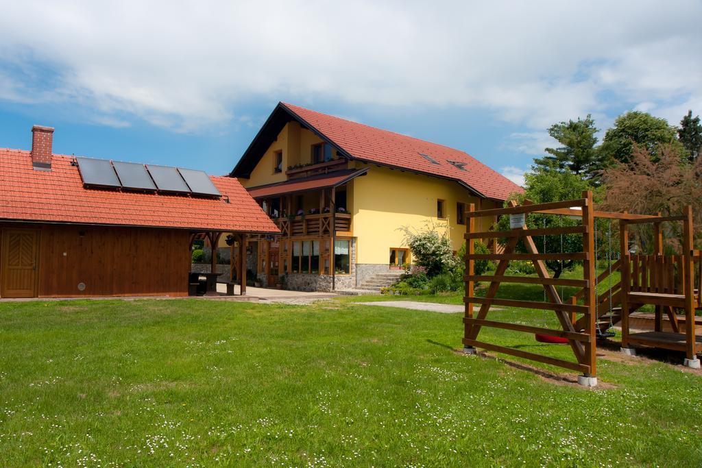 セミチ Tourist Farm Ob Izviru Krupeヴィラ エクステリア 写真